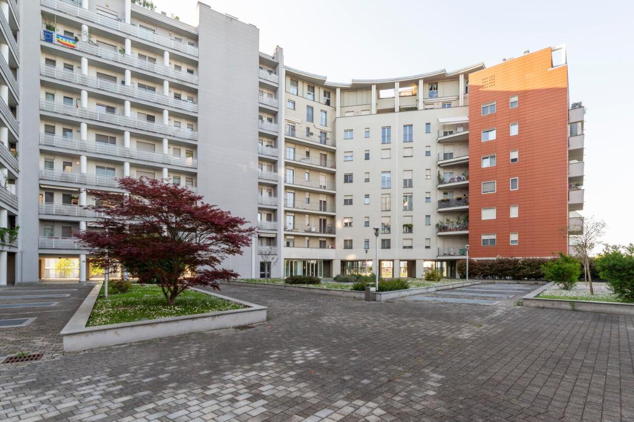 Milano Rogoredo Apt With Terrace! Apartment Exterior photo