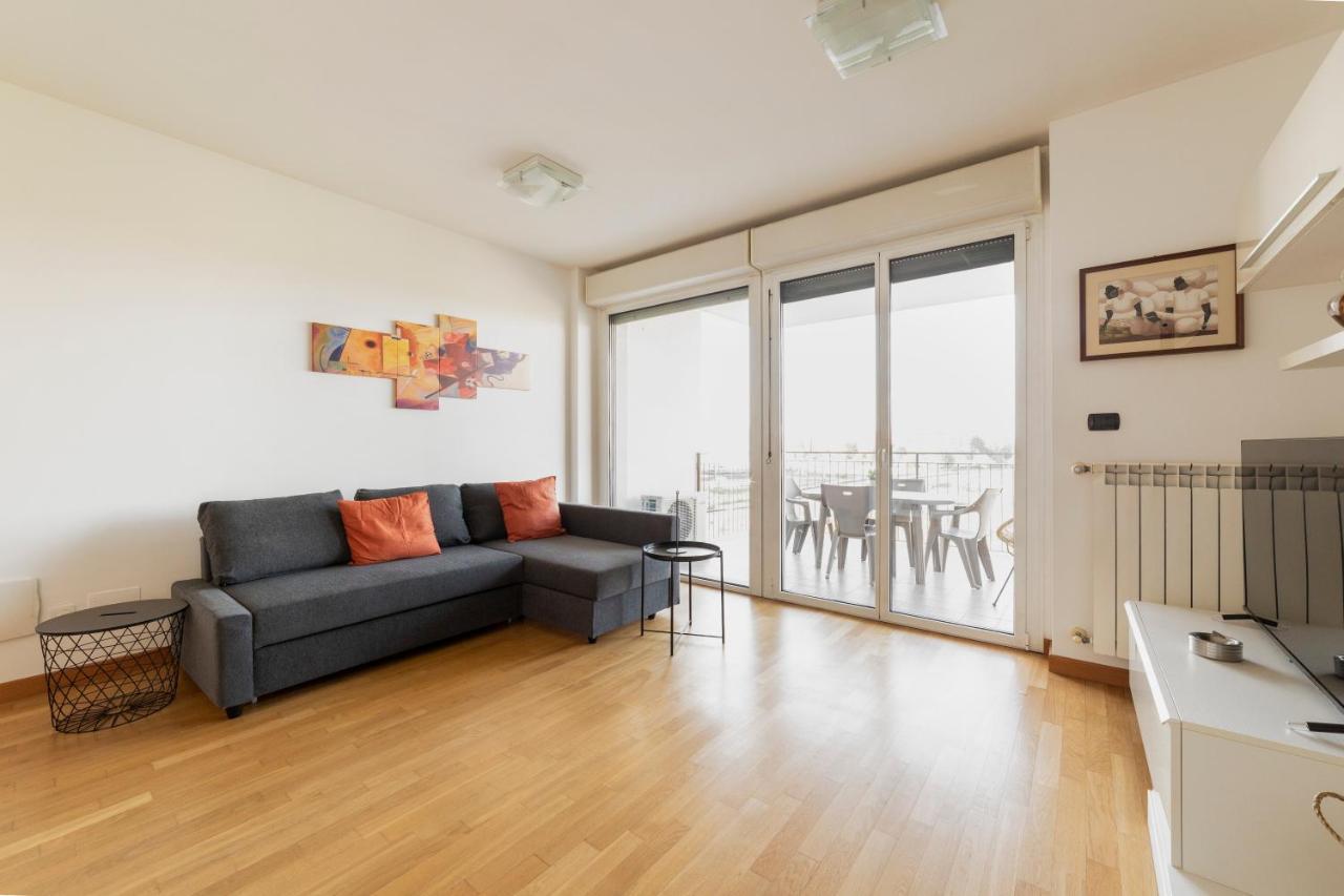 Milano Rogoredo Apt With Terrace! Apartment Exterior photo